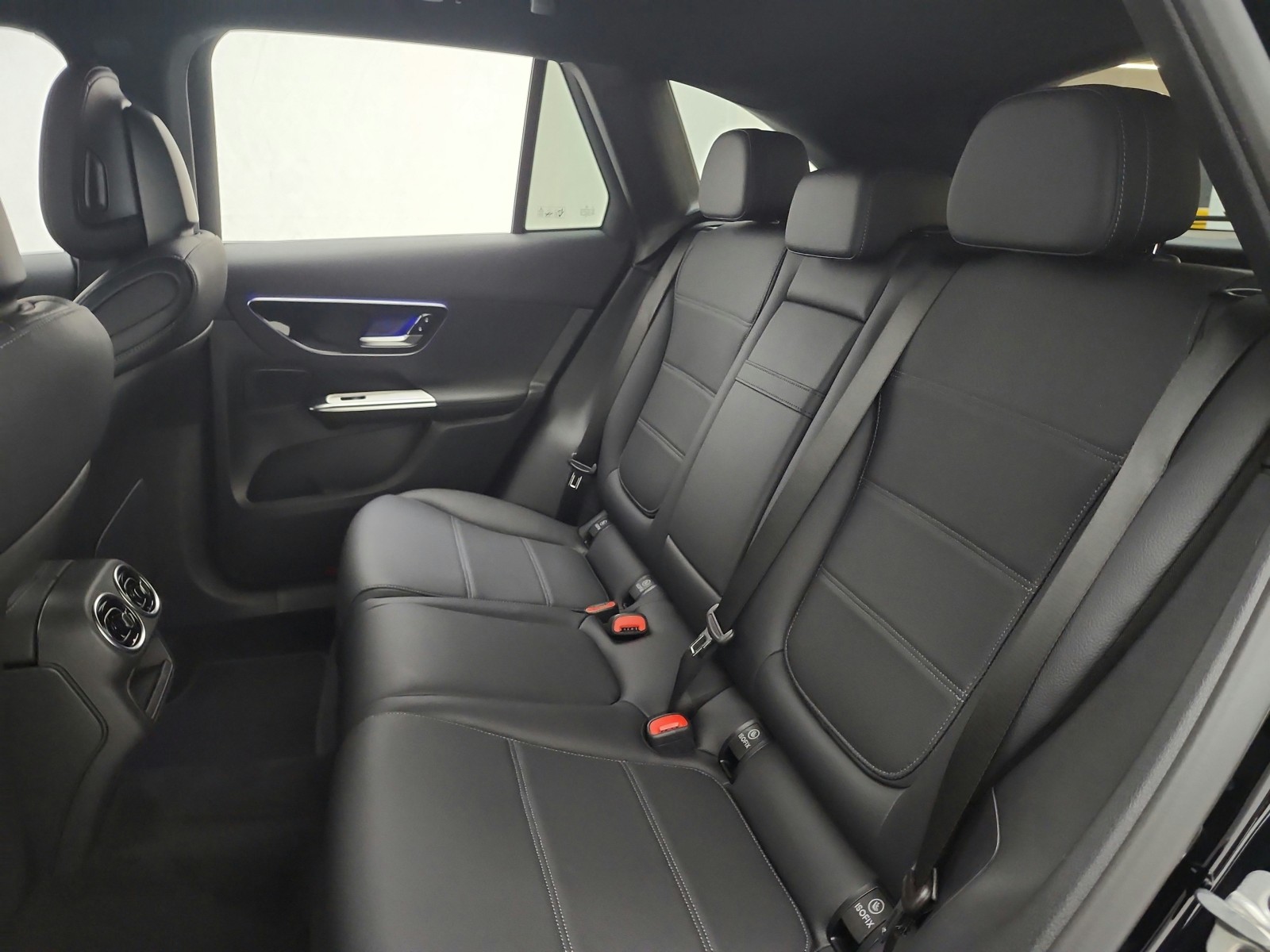 New 2026 Black Mercedes-Benz GLC 300 image 10