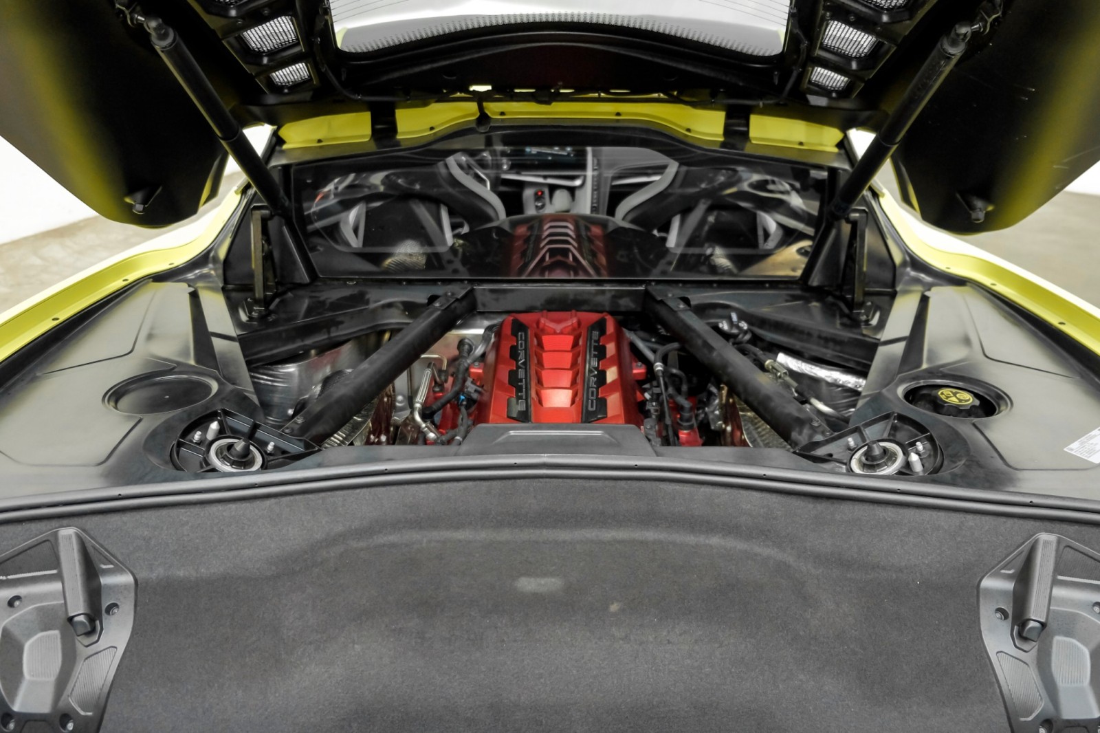 2021 Chevrolet Corvette Stingray Coupe 2LT SuspLift CarbonFiberPkg Perform 37