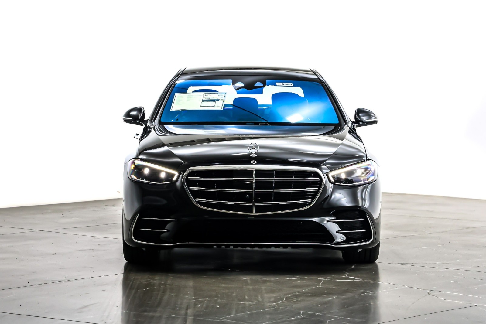 New 2026 Obsidian Black Metallic Mercedes-Benz S 580 image 2