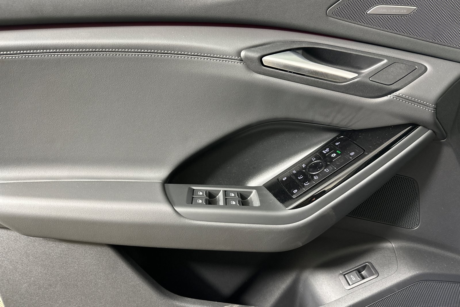 New 2027 Mythos Black Metallic Audi Premium Plus quattro image 10