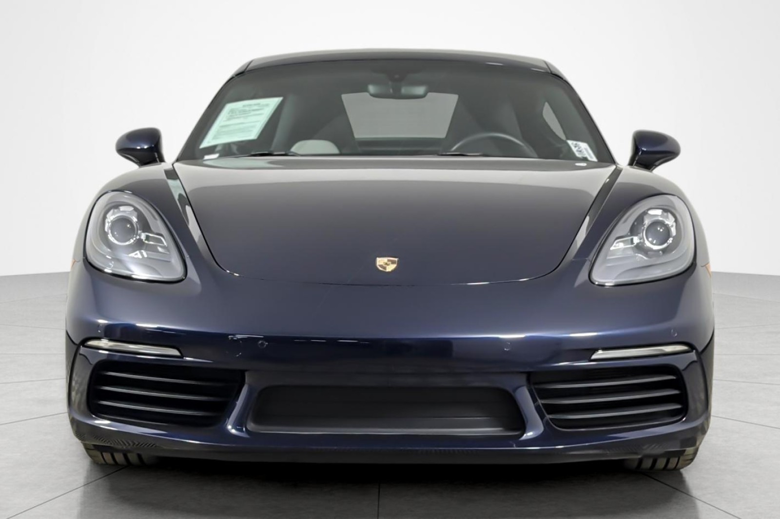 Used 2018 NIGHT BLUE Porsche Coupe image 8