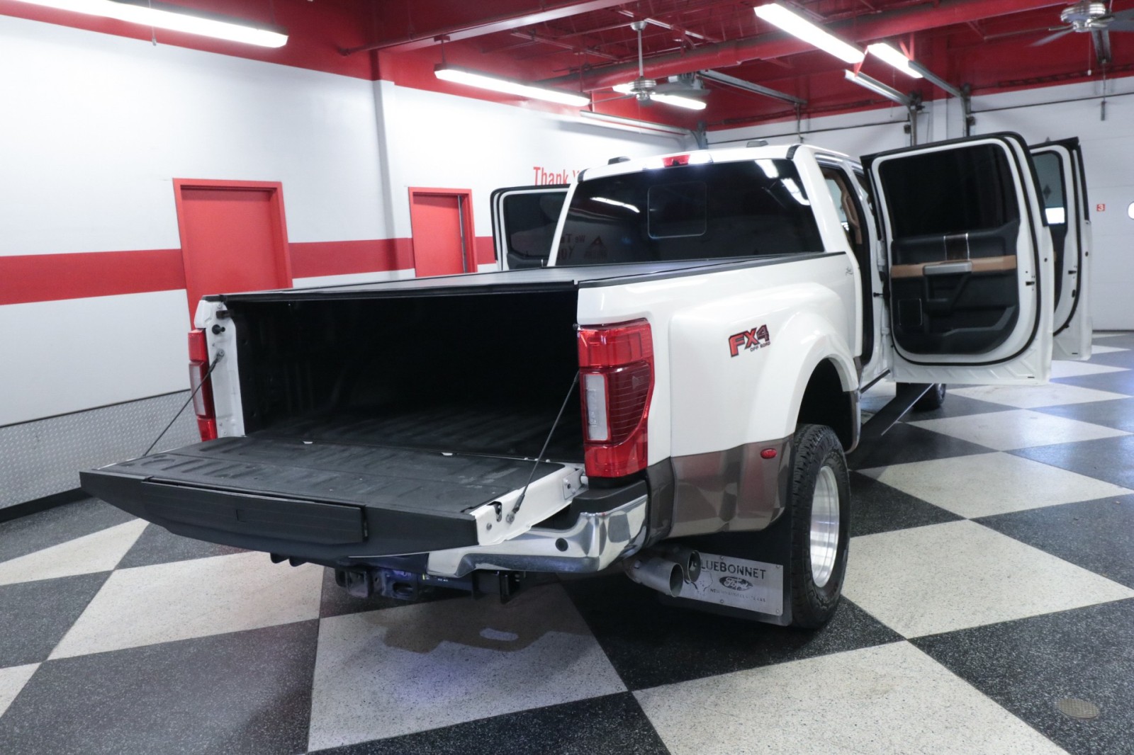 Used Car 2022 Ford Super Duty F-350 Drw  Lariat For Sale Under $70,000 In Austin, Texas