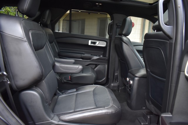 2020 Ford Explorer Navi Leather Htd/Ventilated Front Seats 3RD Row Power Seats Pano Roof B&O Sound 20 Polished Wheels Power Liftgate Rear Camera MSRP $54,225 46