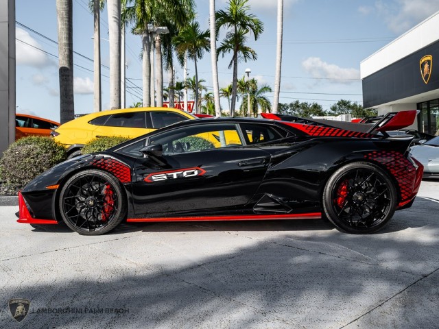 Lamborghini Huracan STO