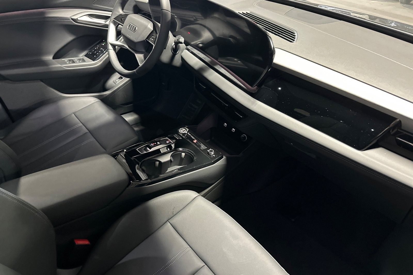 New 2027 Manhattan Gray Metallic Audi Premium quattro image 15