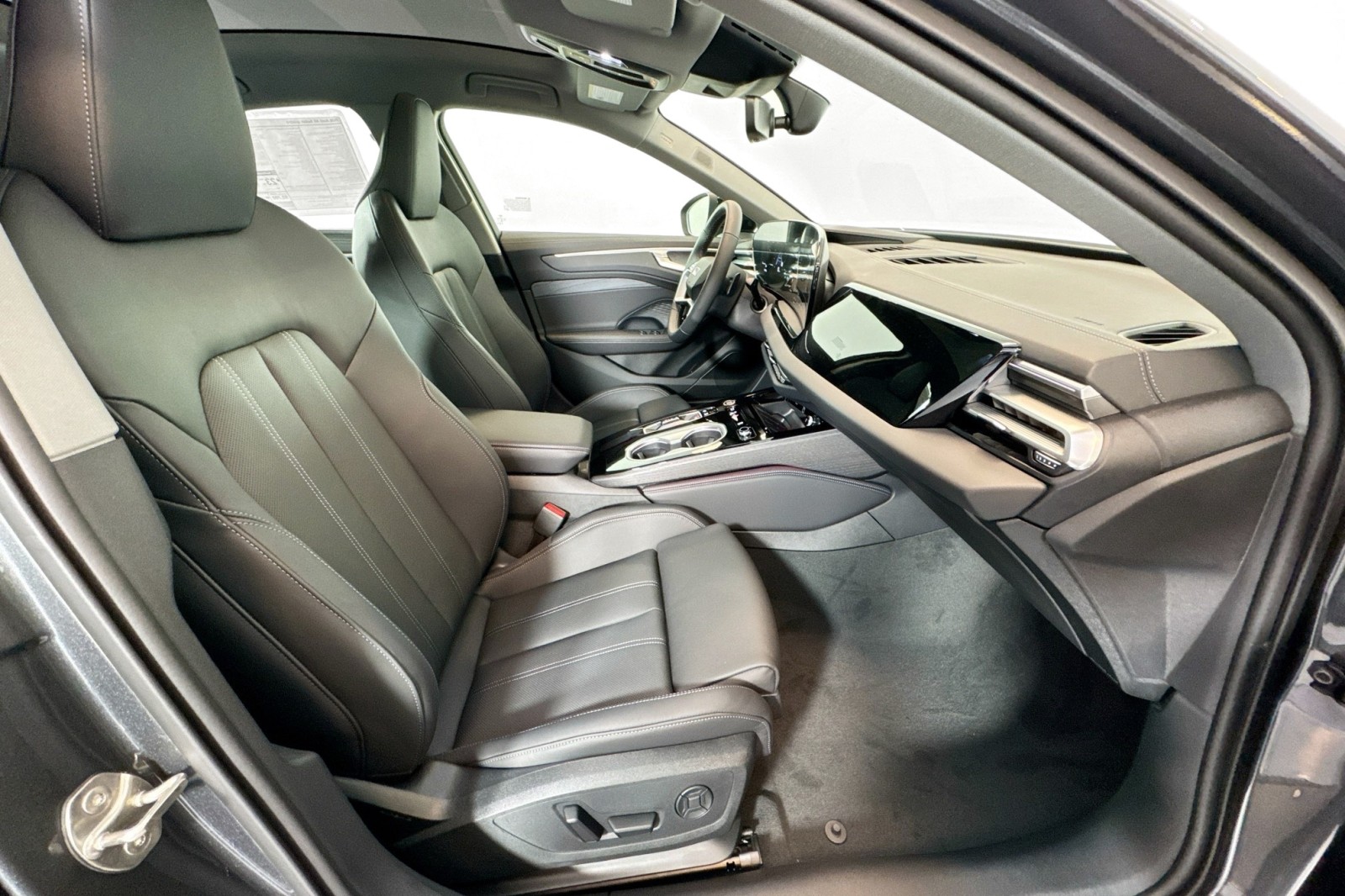 New 2026 DAYTONA GRAY Audi Premium Plus quattro image 24