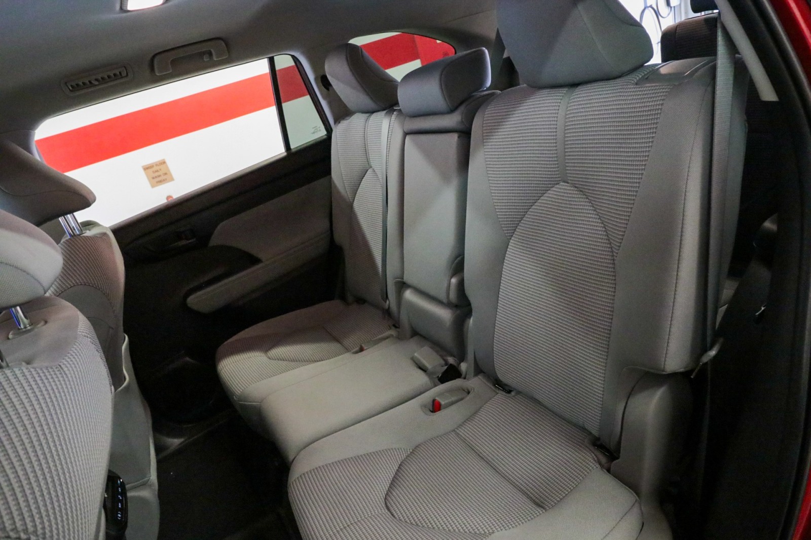 Used Car 2023 Toyota Highlander  Le For Sale Under $35,000 In Austin, Texas