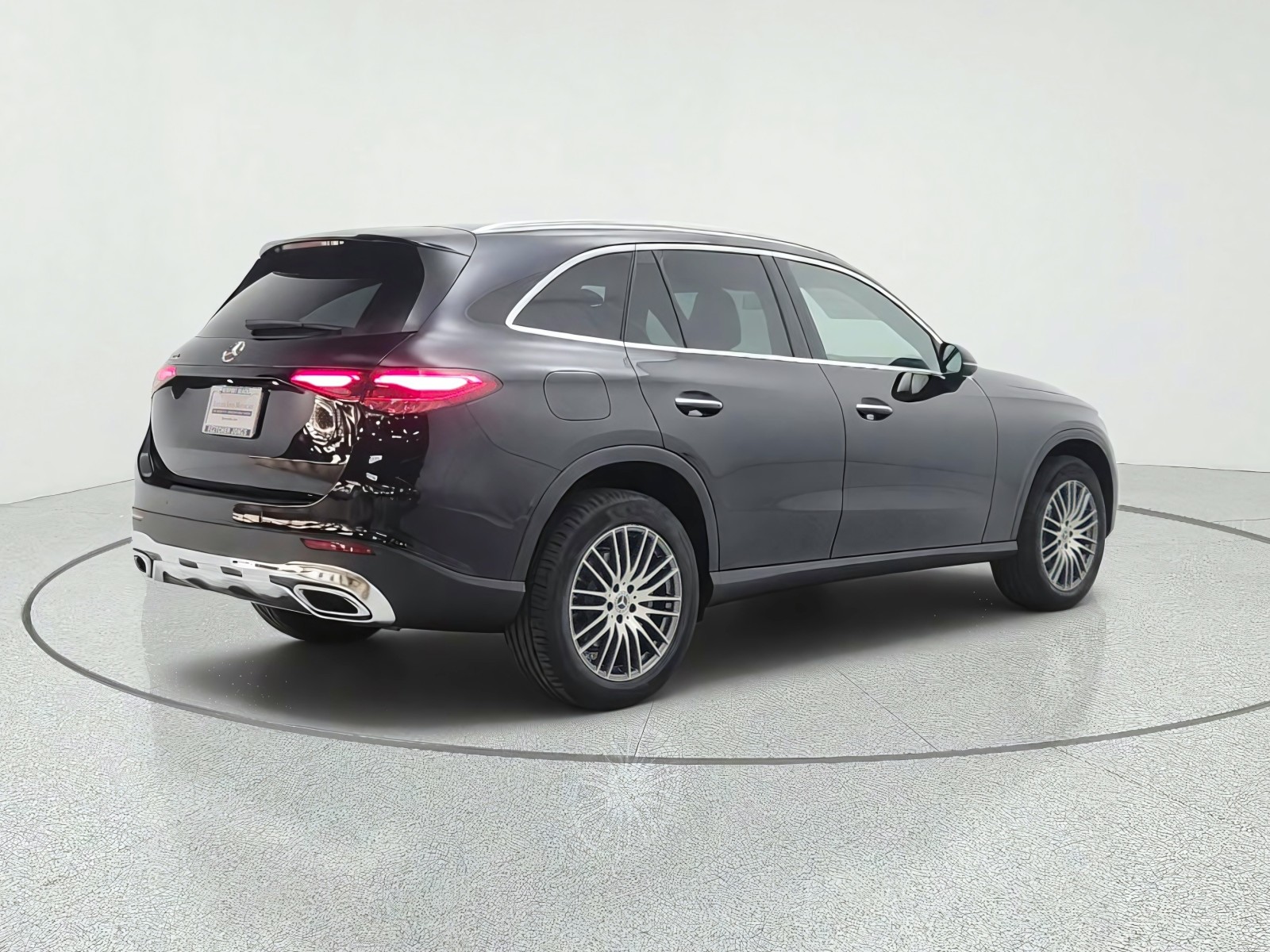 New 2027 Black Mercedes-Benz GLC 300 SUV image 5