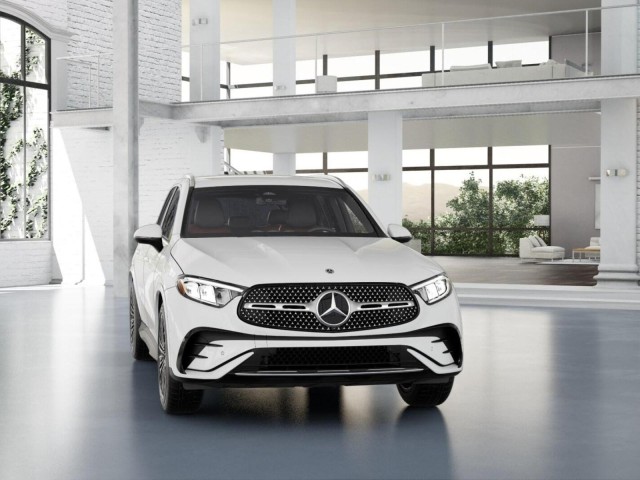 2025 Mercedes-Benz GLC GLC 300 8