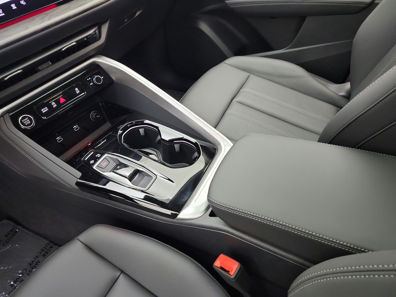 New 2026 District Green Metallic Audi Premium 2.0 TFSI quattro image 10