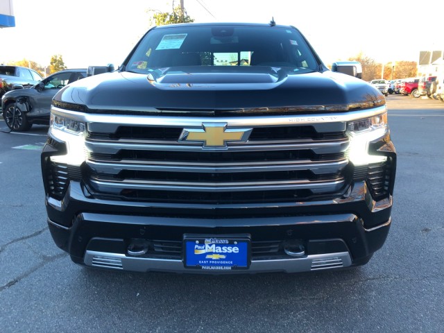 2022 Chevrolet Silverado 1500 High Country 3