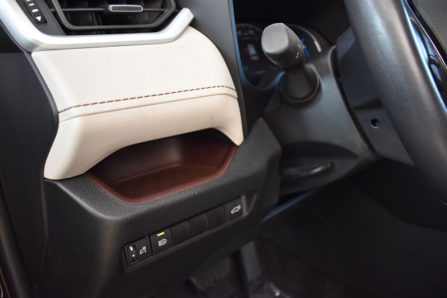 2021 Toyota RAV4 One Owner Navi Leather Moonroof Blind Spot Park Assist Lane Departure JBL Sound MSRP $38,774 25