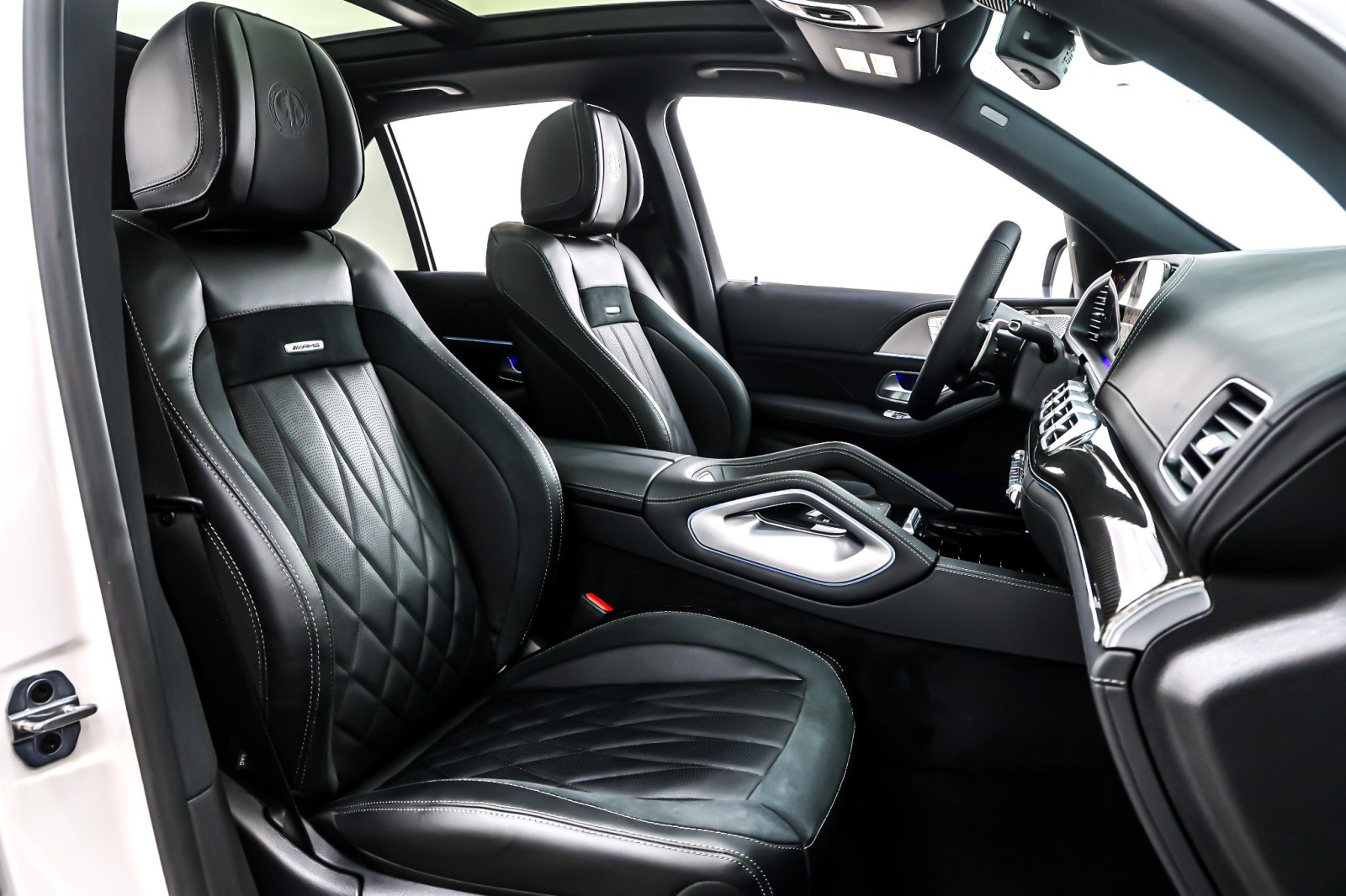 New 2026 Polar White Mercedes-Benz AMG® GLE 53 image 7