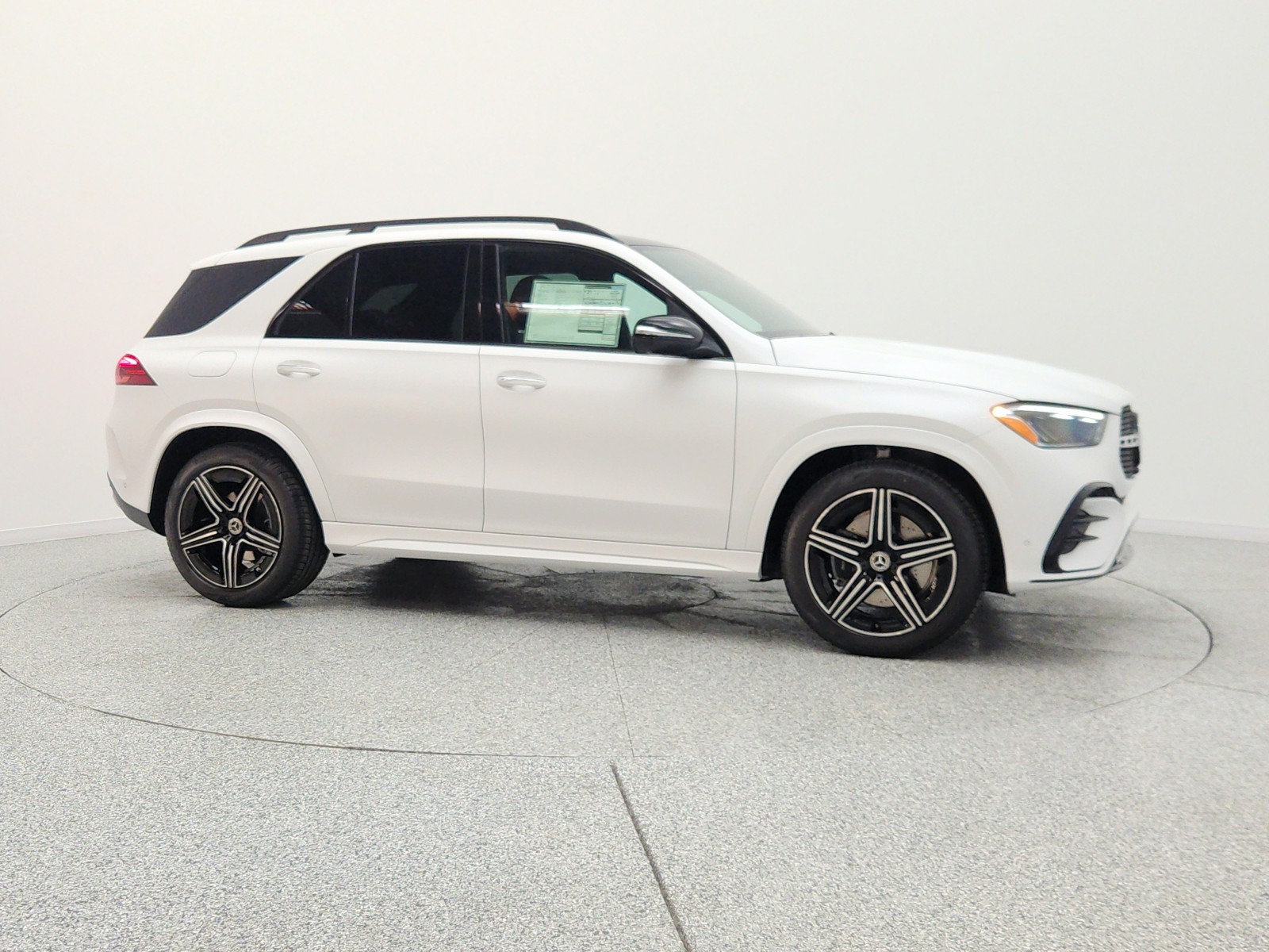 New 2026 MANUFAKTUR Moonlight White magno Mercedes-Benz GLE 450 4MATIC® SUV image 4