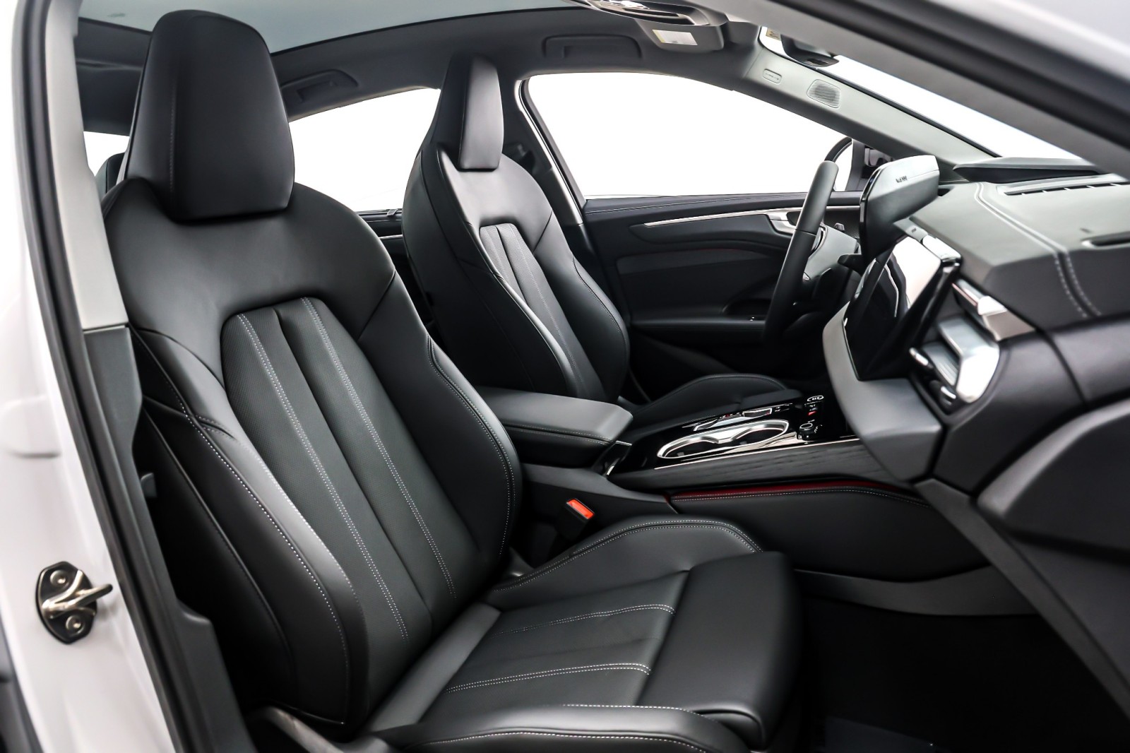 New 2026 Glacier White Metallic Audi Premium Plus quattro image 7