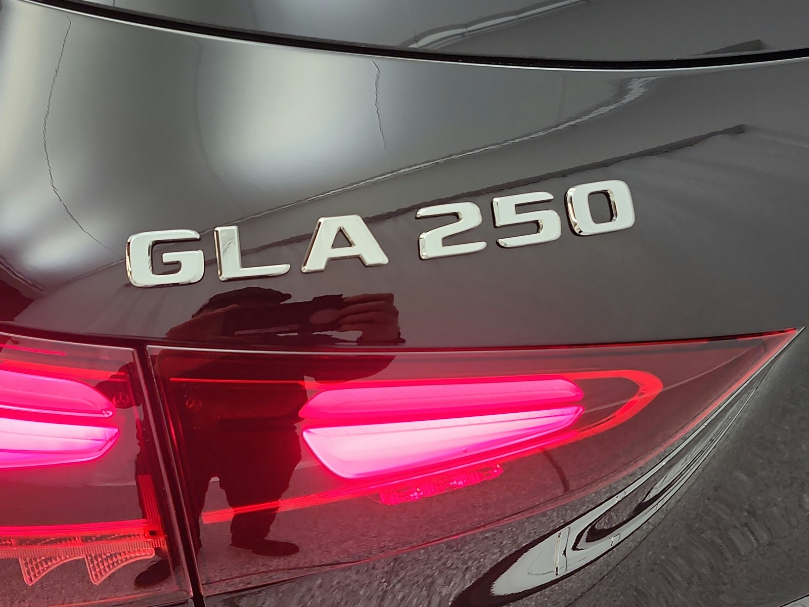 New 2026 Night Black Mercedes-Benz GLA 250 image 24