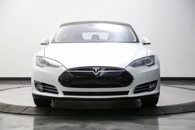 2016 Tesla Model S 70 kWh Battery 8