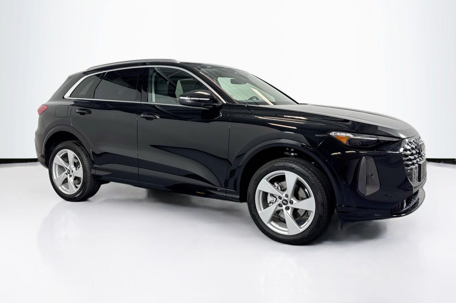 New 2025 Mythos Black Metallic Audi Premium Plus 2.0 TFSI quattro image 3