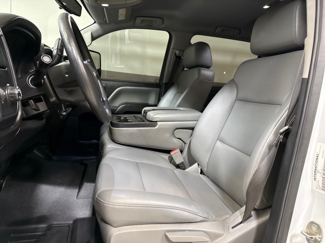 2020 Chevrolet Silverado MD 5500 Duramax RWD Utility/ Service Bed in , 