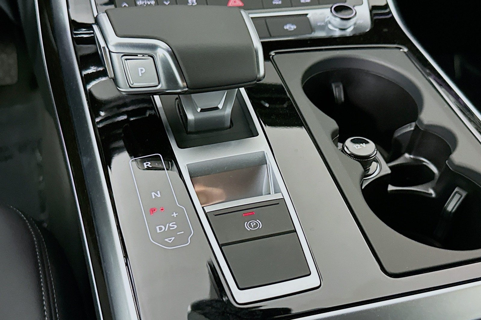 New 2026 Glacier White Metallic Audi Premium image 7