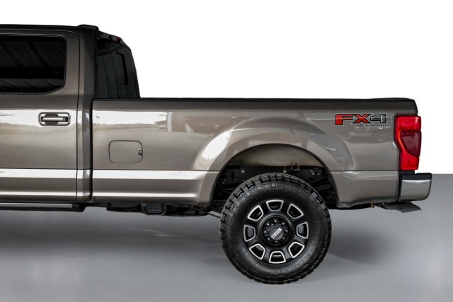 2021 Ford F-350 SRW Lariat 13