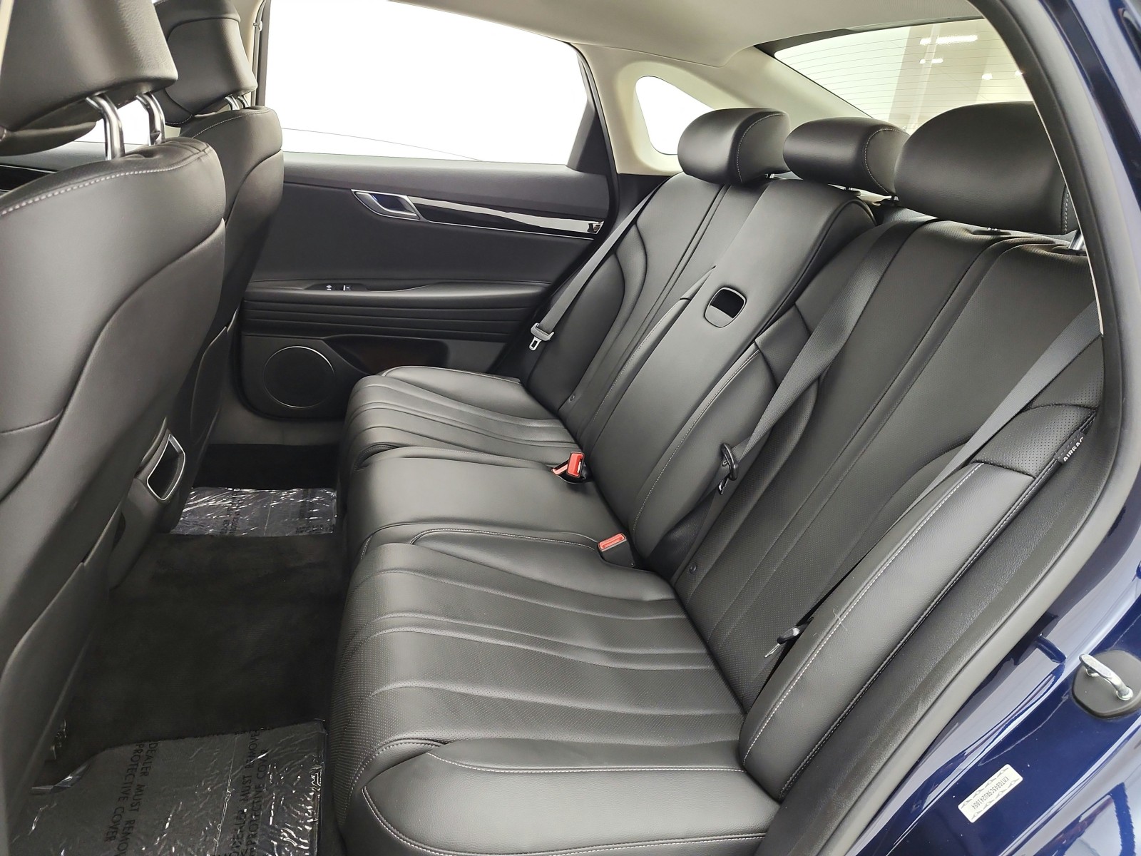 Used 2024 Capri Blue Genesis 2.5T AWD image 13