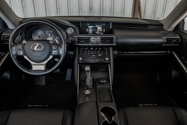 2018 Lexus IS IS 300 14