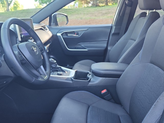 ToyotaRAV419