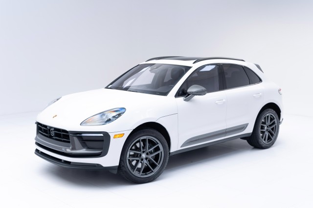 2024  Macan T in , 