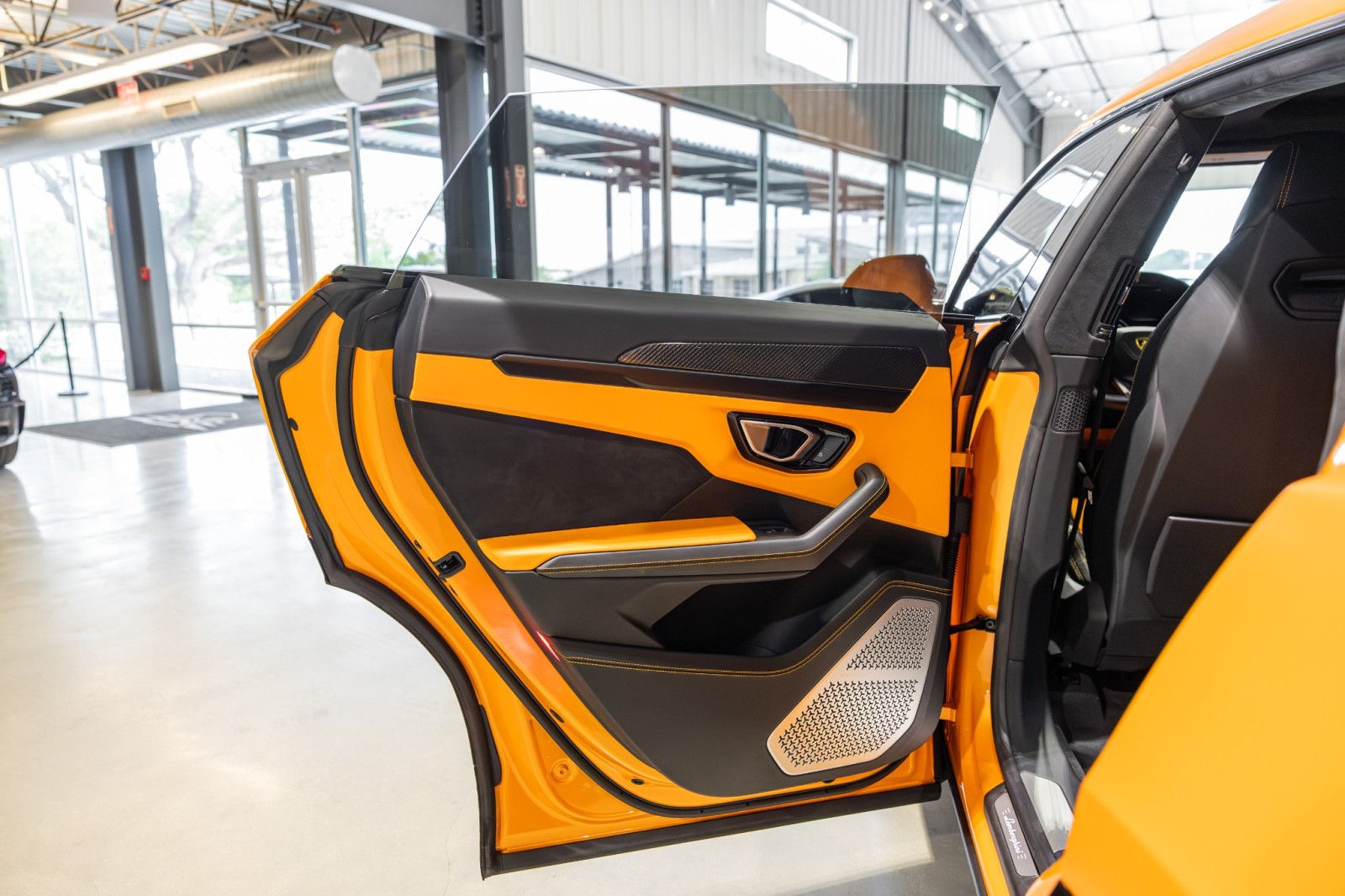 Used Car 2022 Lamborghini Urus - Full Stealth Ppf  For Sale Under $240,000 In Boerne, Texas