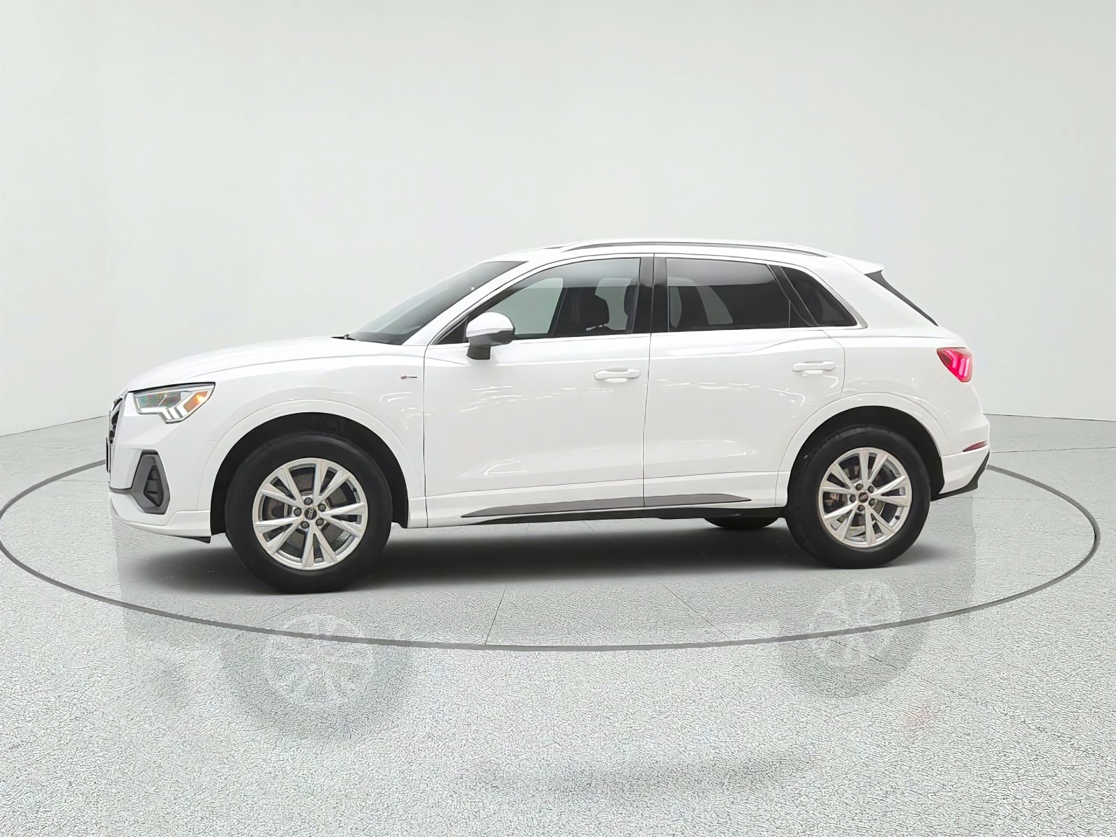 Used 2023 Ibis White Audi S line Premium image 8