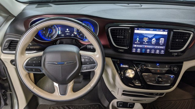 2020 Chrysler Pacifica Limited 19