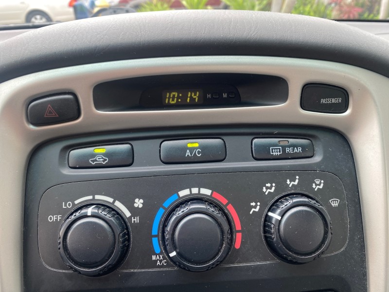 2006 Toyota Highlander 1 OWNER FL LOW MILES 49,290 SUV in , 