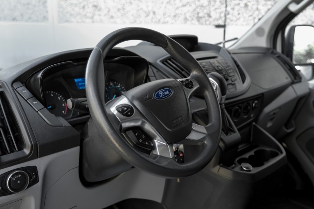 2019 Ford Transit Van  17