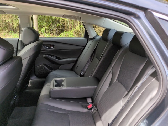 HondaAccord Hybrid35