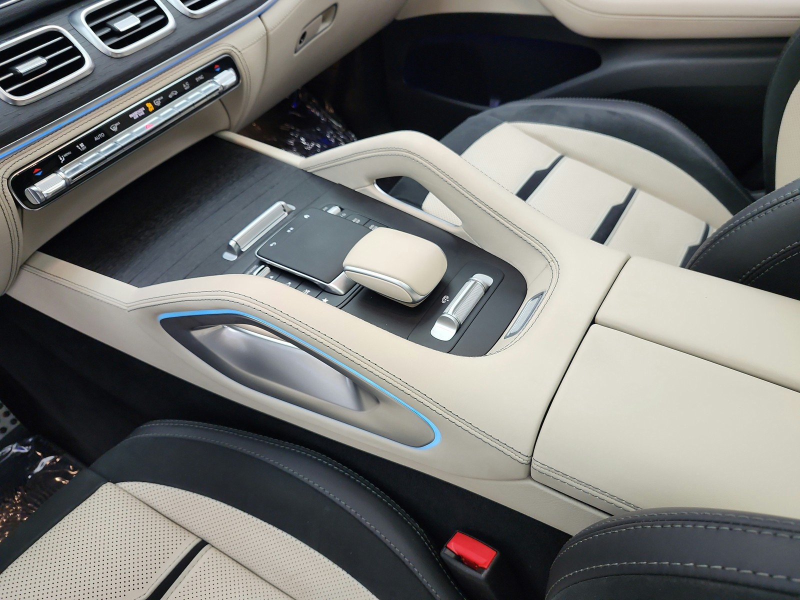 Used 2024 Twilight Blue Metallic Mercedes-Benz AMG® GLE 53 4MATIC+ Coupe image 11