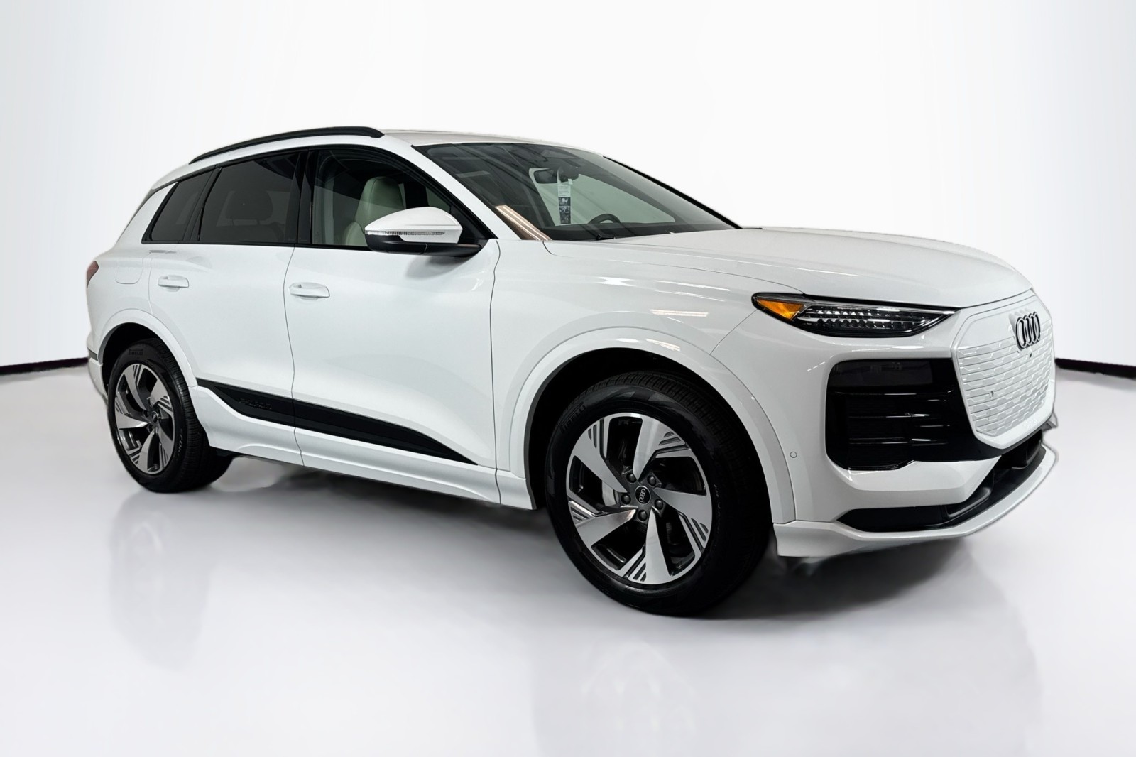 New 2025 Glacier White Metallic Audi Premium Plus quattro image 3