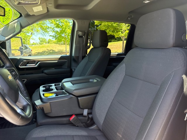 ChevroletSilverado 2500HD22