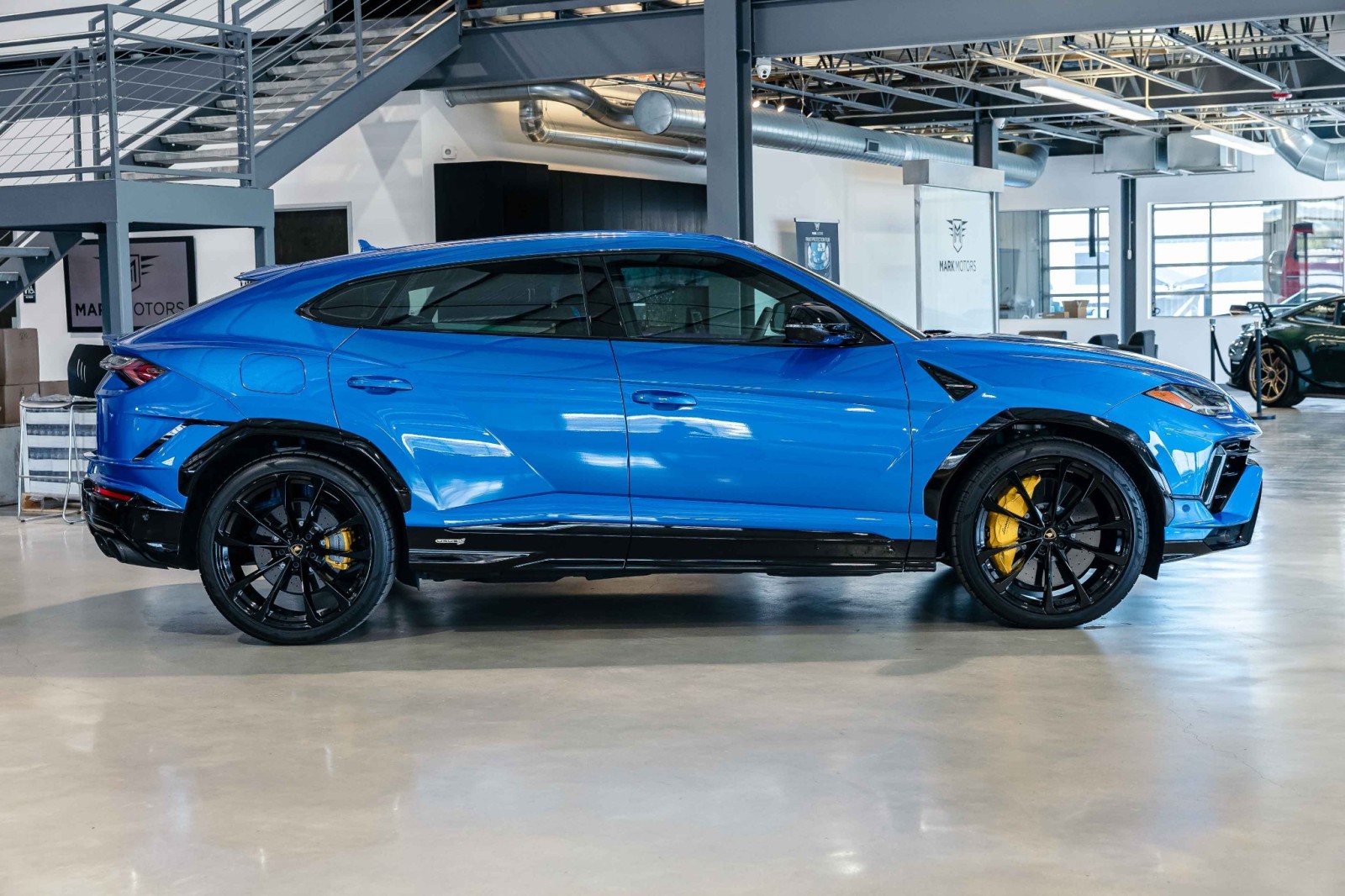 Used Car 2023 Lamborghini Urus  S For Sale Under $250,000 In Boerne, Texas