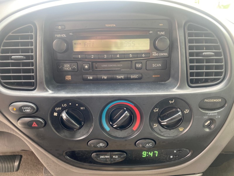 2004 Toyota Tundra SR5 1 OWNER 4WD XTRA CAB STEP SIDE in , 