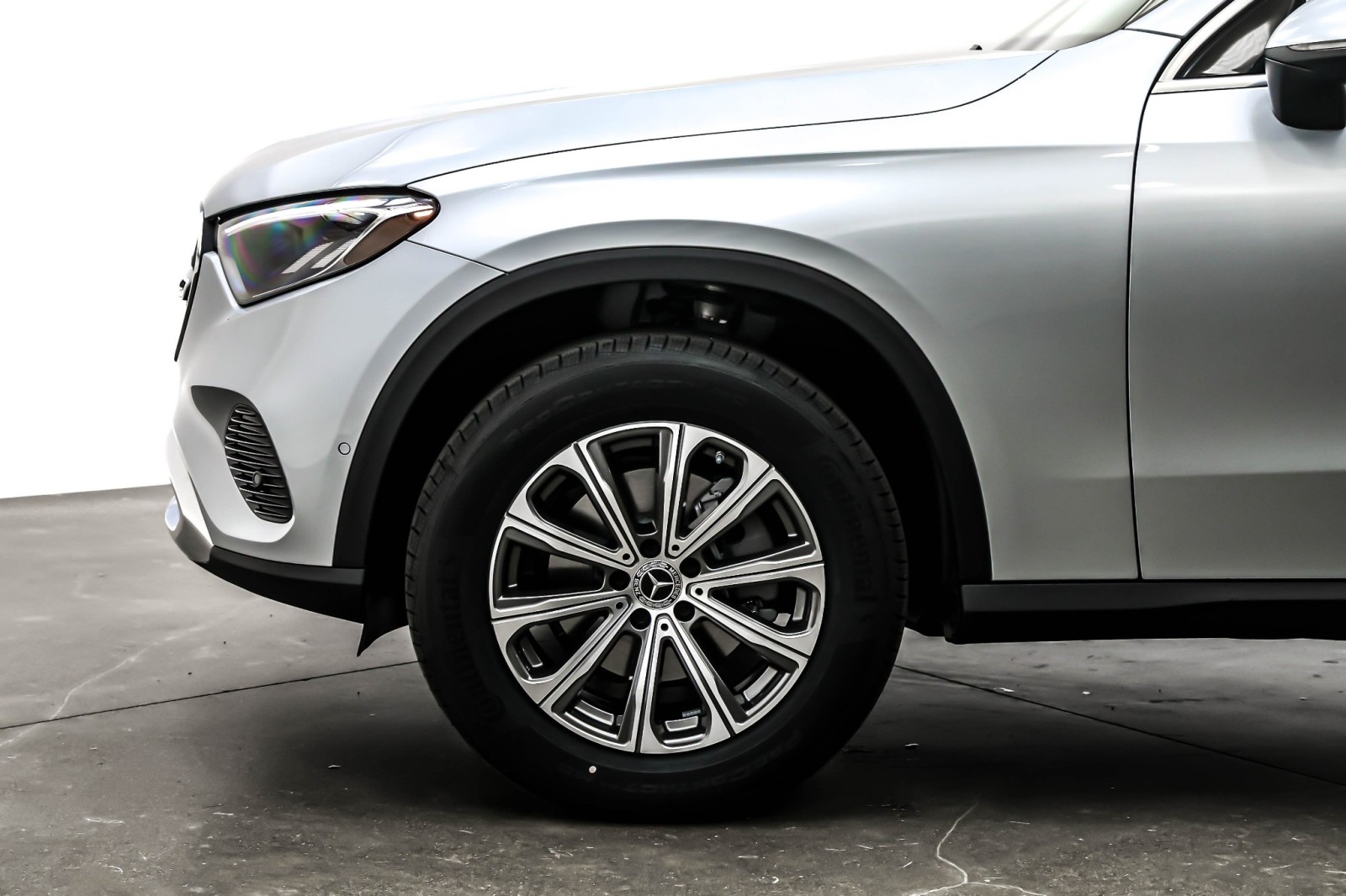 New 2026 Cirrus Silver Metallic Mercedes-Benz GLC 300 image 10