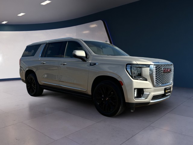 2022 GMC Yukon XL Denali 7