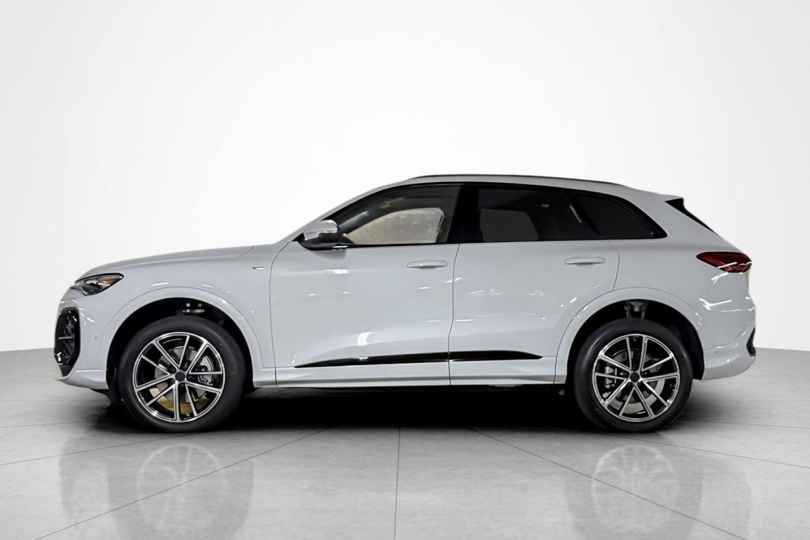 New 2026 Glacier White Metallic Audi Premium 2.0 TFSI quattro image 3