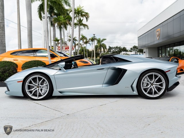 Lamborghini Aventador