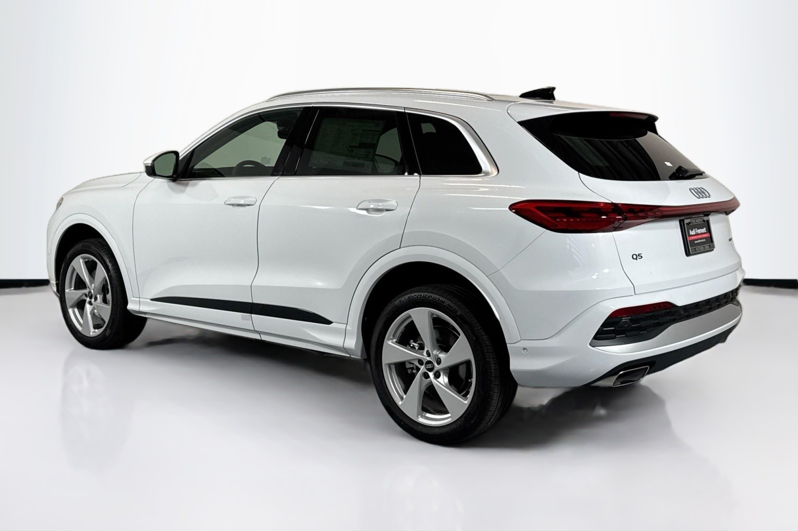 New 2025 Glacier White Metallic Audi Premium Plus 2.0 TFSI quattro image 7