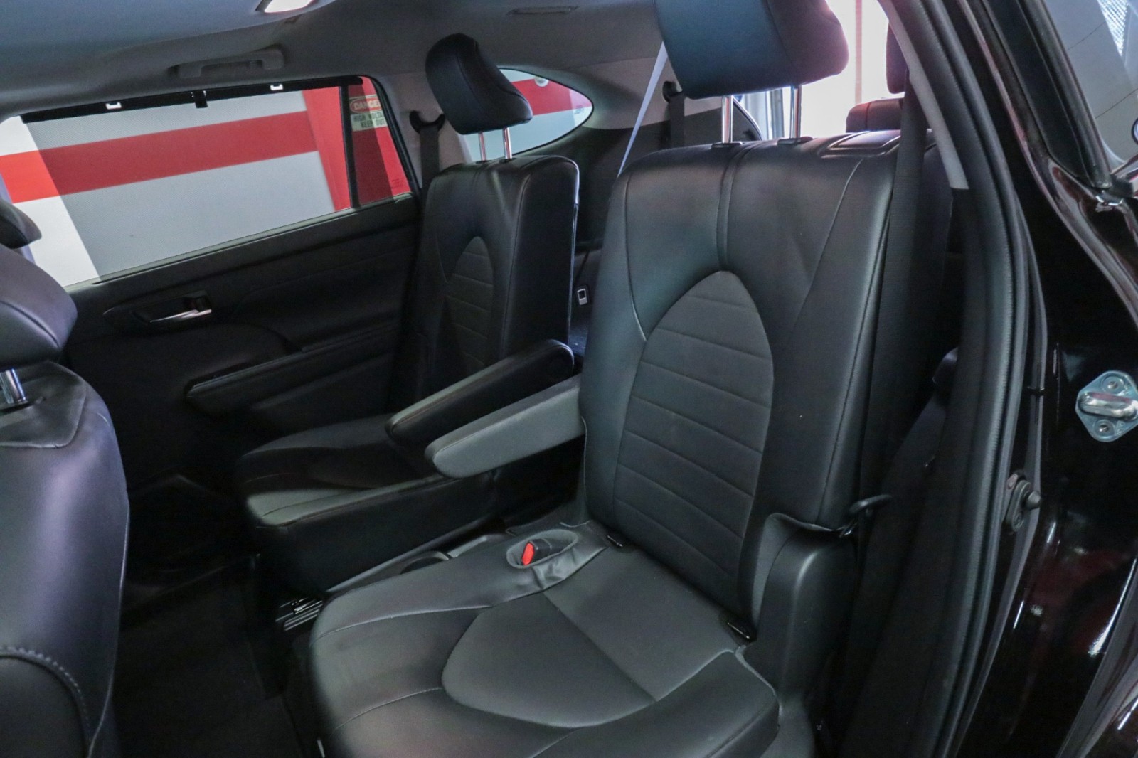 Used Car 2022 Toyota Highlander  Xle For Sale Under $35,000 In Austin, Texas