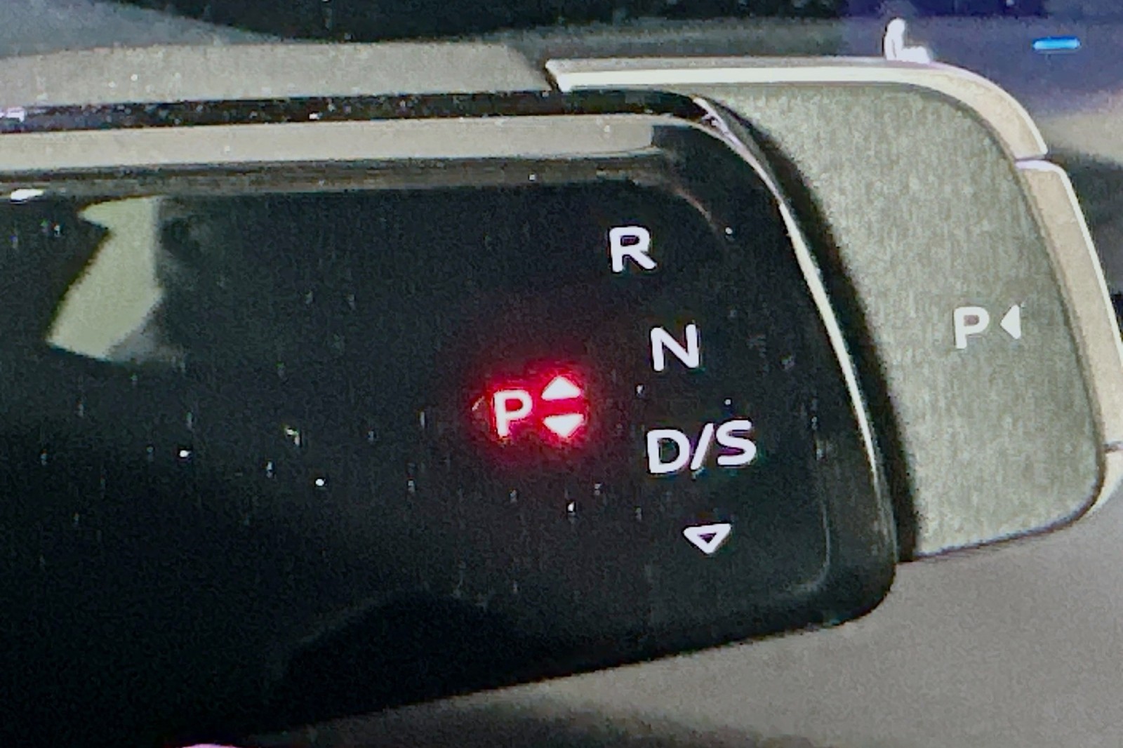 New 2026 Arkona White Audi S line image 7