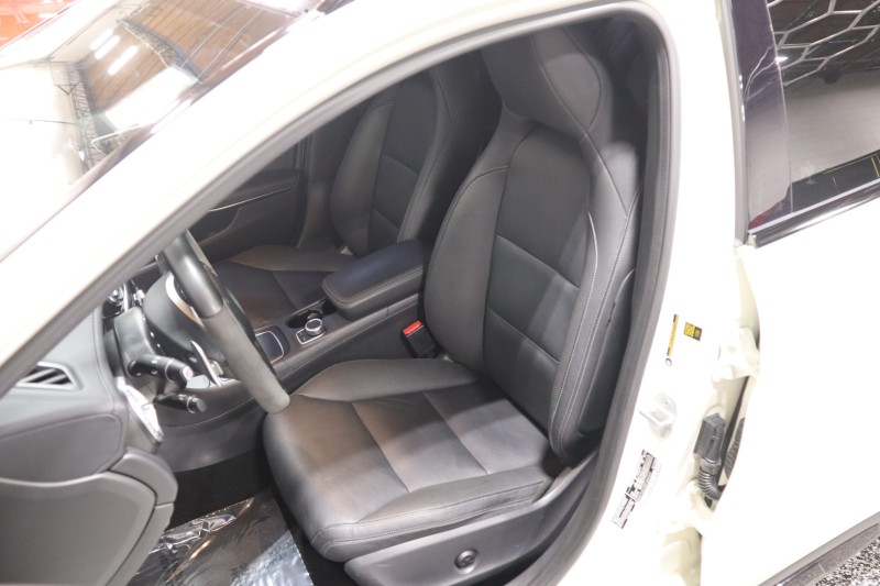 2015 Mercedes-Benz GLA 45 AMG 4MATIC w/Performance Pkgs 4dr Suv in , 