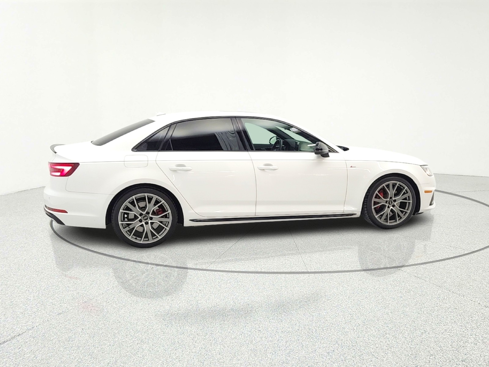 Used 2019 Ibis White Audi Premium Plus 45 TFSI quattro image 30