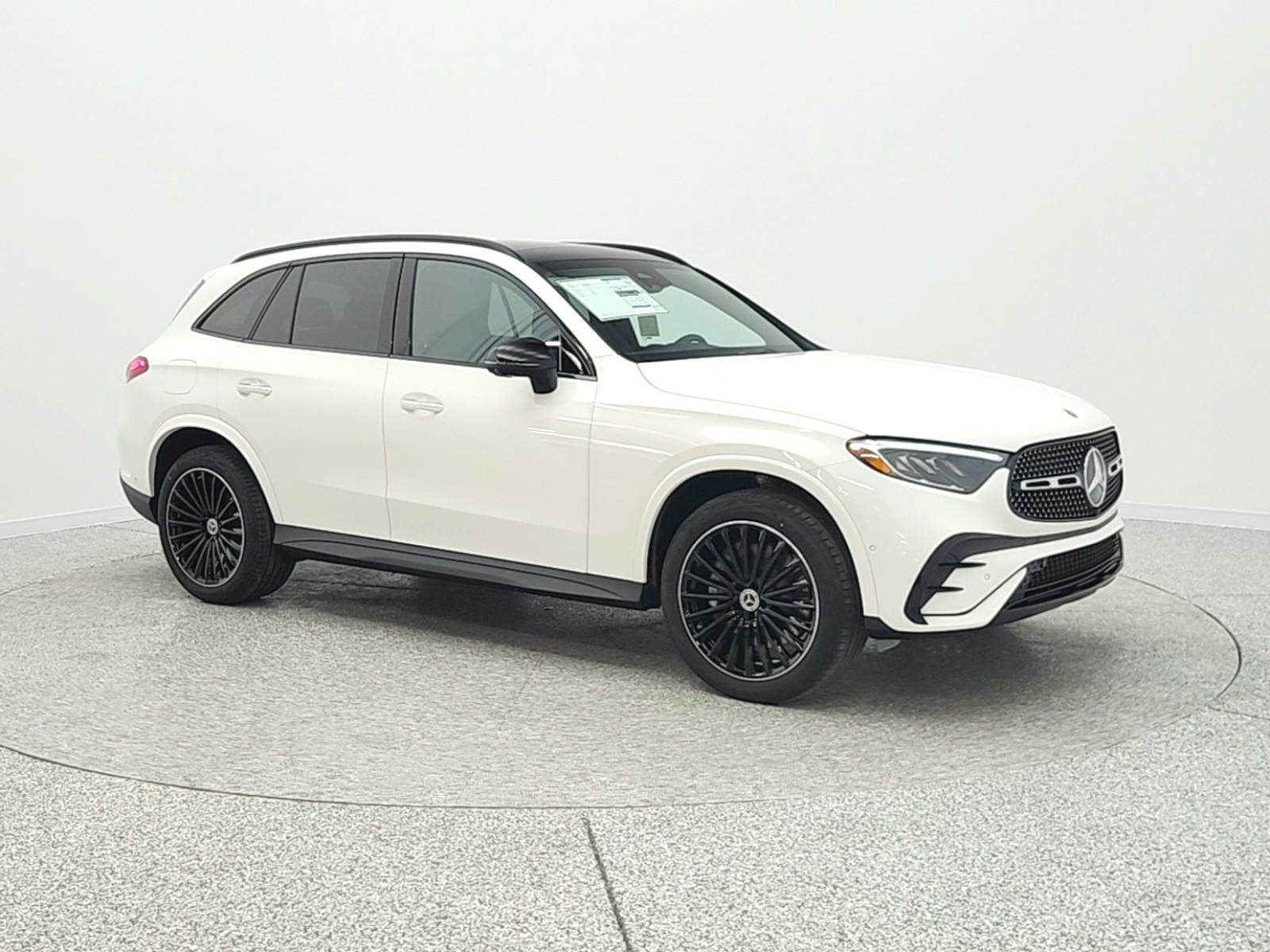 New 2026 Polar White Mercedes-Benz GLC 300 SUV image 3